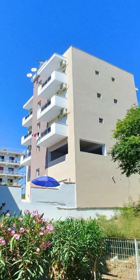 Sea Star Apartments Kallikratia Nea Kallikrateia Exterior foto